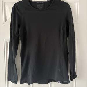 Patagonia Women's Capilene Midweight Crew Baselayer Top
